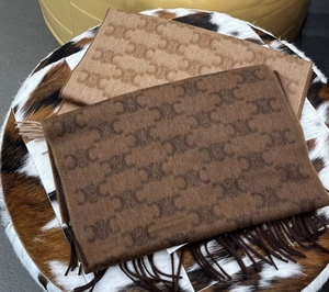 支持中检鉴定 酷酷澳洲正品赛琳celine凯旋门老花羊绒围巾披肩