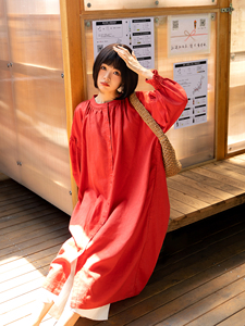 一只yizhi 秋冬新款日系亚麻长袖连衣裙子女宽松显瘦红色长袍裙子