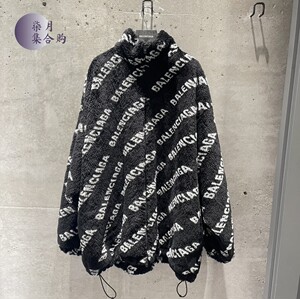 balenciaga巴黎世家 满弹幕字母logo毛呢大衣外套男羊羔毛夹克女