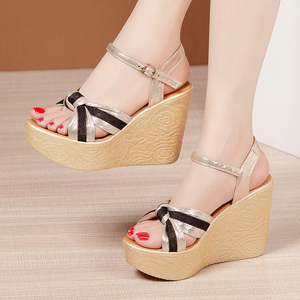 坡跟凉鞋鱼嘴超高