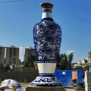 定制玻璃钢茅台酒瓶仿真雕塑户外五粮液梦之蓝大瓶子青花瓷摆件