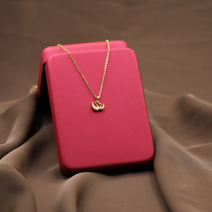 老凤祥黄金项链999足金小天鹅吊坠18k锁骨链七夕情人节礼物送女友