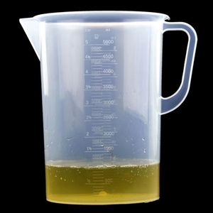 24小时尿蛋白定量桶带盖留尿液桶医用测尿收集器刻度容器量杯接尿