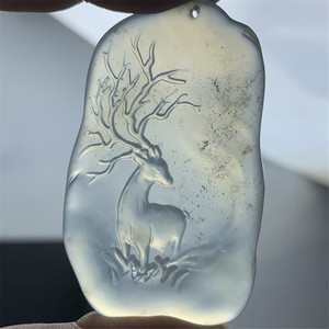 翡翠色岫玉梅花鹿吊坠通透一鹿有你挂件意境雪花棉天然冰种玉保真