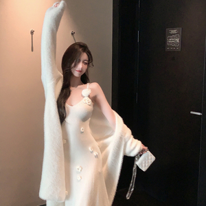 FairyJiang春季新款温柔风白色针织吊带连衣裙长款长袖高领毛衣裙
