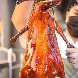 广东烧鹅整只 正宗清远黑棕鹅新鲜广式烤鹅深井特产鹅肉熟食真空