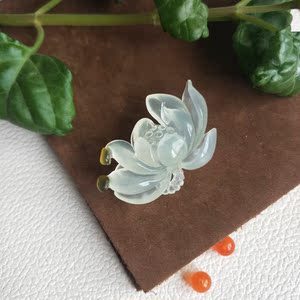 岫玉花玉荷花玉佩精品岫玉冰透吊坠挂件项链莲花俏色立体雕刻锁骨