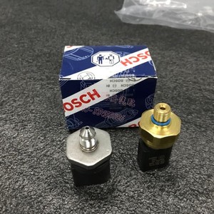 适用新帕萨特 迈腾 辉腾 途锐cc q7 a8 燃油压力传感器03c906051a