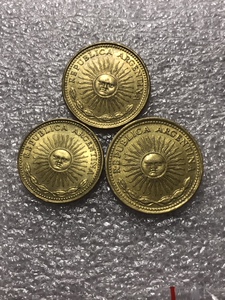 阿根廷70年代太阳神1-5-10比索3枚一套铜币 年份随机 外国硬币