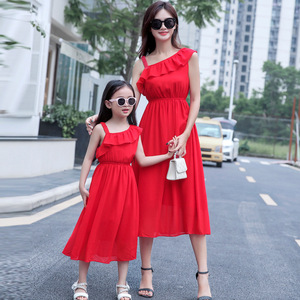 亲子装夏季2024新款轻奢高级感平时可穿修身红色母女装连衣裙长裙