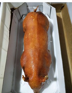 脆皮烤乳猪整只香猪烧乳猪整只烧猪整只 广东半成品酒席开业拜祭