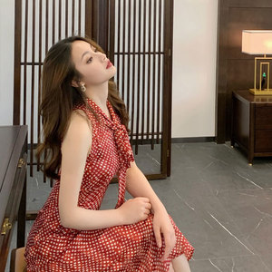 性感路线连衣裙