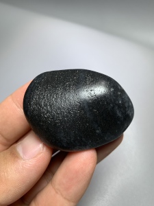 新疆和田玉墨玉籽料原石玩料黑羊脂玉手把件大吊坠料独籽玉友之家