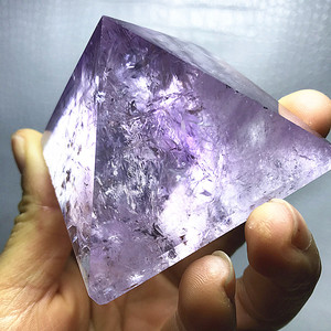 现货天然紫水晶金字塔车 矿物晶体水晶宝石家居办公饰品摆件