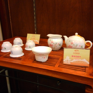钓鱼台精品茶具水点桃花 茶壶盖碗套装高端瓷器 品质保证支持自提
