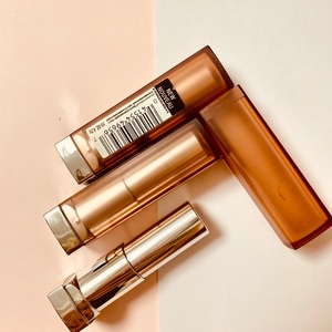 美国美宝莲maybelline creamy matte哑光雾面丝绒唇膏560口红660