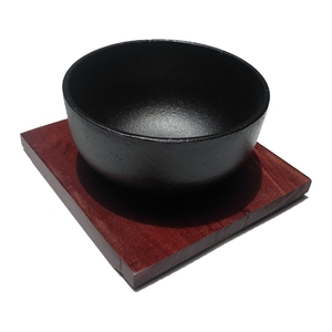 日式铁板碗复古石锅拌饭铁碗加深烧烤盘加厚大铁钵碗铸铁碗带木板