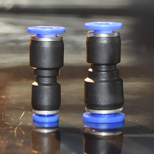 气动塑料快速接头直通变径气管快插转接头pg16-14-12-10-8-6-4mm