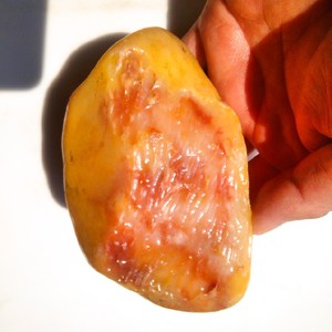 【精品原石】结晶芙蓉体老挝田黄冻大料原石1.1斤