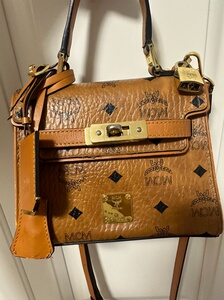 mcm凯莉包正品,新旧如图,防尘袋还在,不还价