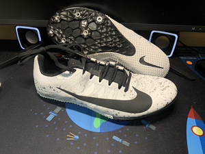 全新nike s9 钉鞋40.5,41,42.5码