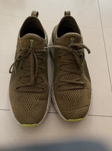 安德玛芯片鞋 可链手机 43号.原价1299