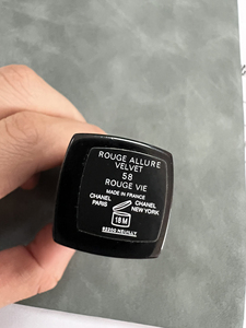香奈儿58号色口红 rouge vie