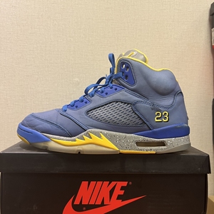 aj5兰尼高中 蓝黄 尺码44 没原盒 成色一般  随便穿穿