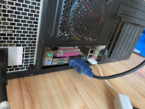 电脑主机，联想g31tlm主板，成色一般般，e5200cpu