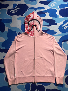 bape粉色鲨鱼外套图片