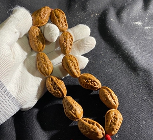 异形,秋子核桃手持,白菜 绣花鞋核桃,文玩手持,全品无瑕疵