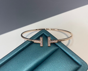 000人付款淘宝双t 18k 玫瑰金开口手镯 带钻款蒂芙尼/tiffany带我爱