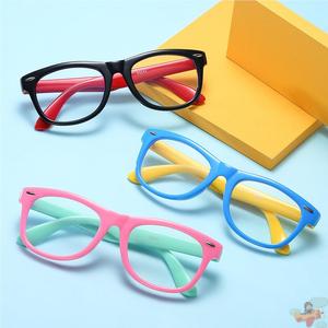 新款硅胶镜架儿童防蓝光眼镜平光镜无度数男女童宝宝护目抗蓝光镜
