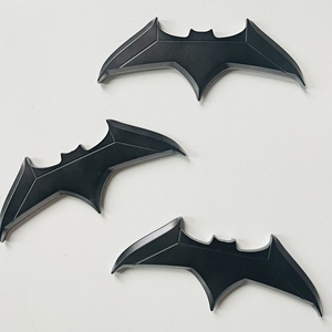 蝙蝠侠飞镖 蝙蝠镖1/1 能磁吸 电影道具 塑料玩具 酒吧家