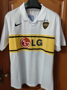 博卡青年10-11赛季客场球衣