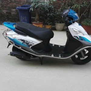 原装五羊本田三代优酷电喷110cc ,二手踏板车9.5成新.