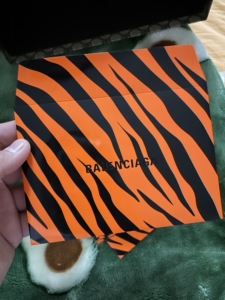 巴黎世家balenciaga2022年虎年限定信封贺卡带双面