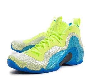 风一 耐克篮球鞋 喷泡  雪碧 42码 全新全新nike a