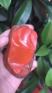 极品包浆南红玛瑙原石,300克,看上的来聊,价钱不贵!