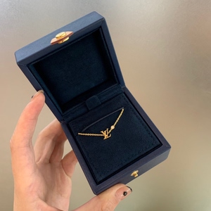 lv 路易威登 单钻黄金手链 专柜17600