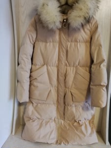 诗织羽绒服