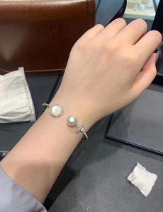 全新apm白贝母珍珠手镯!带全套包装