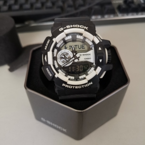 卡西欧手表黑白熊猫