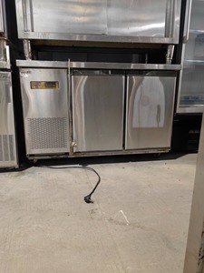 金城操作台冰箱长1.2米宽60高80