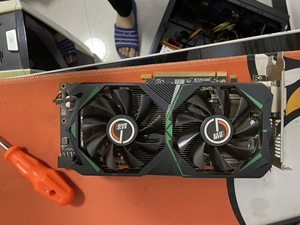 精影rx580 8g满血版2304,鲁大师显示撼讯.风扇应该