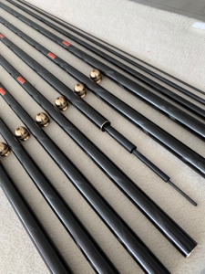 裸素黑棍鱼竿超轻 4.5h ,全竿采用日本东丽进口46t碳布