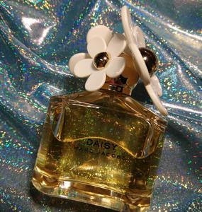 ck one  daisy小雏菊淡香氛  100ml香水分装