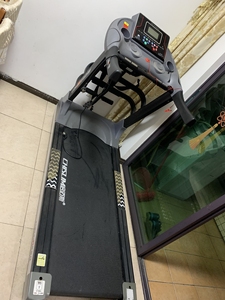 启迈斯r550跑步机旗舰版多功能,自动坡度,53cm宽跑带