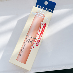 屈臣氏日本dhc橄榄保湿滋润防干唇膜淡化唇纹润唇膏