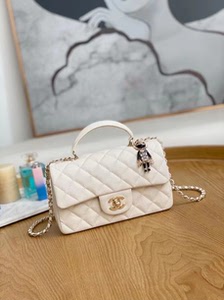 香奈儿chanel限量款 机器人吊饰迷你 cf手提包,里外进